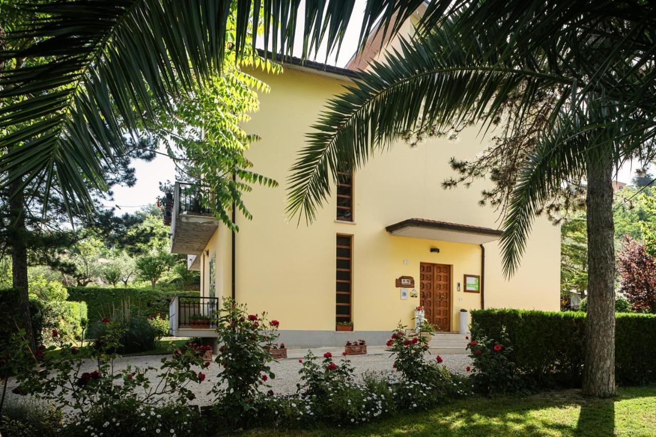 Bed and Breakfast Il Girasole Basciano Exteriér fotografie